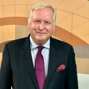 Sir Mark Worthington